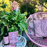 Pink Lela 法尔肯堡