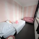 Pink Lela 法尔肯堡
