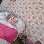 Pink Lela Szálloda