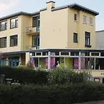 Pink Lela Szálloda Valkenburg aan de Geul