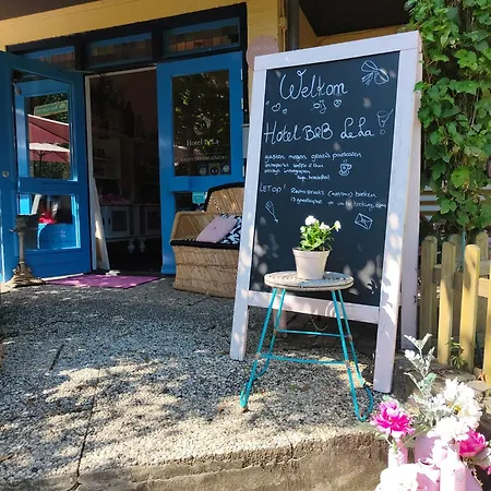 Lela Hotel
