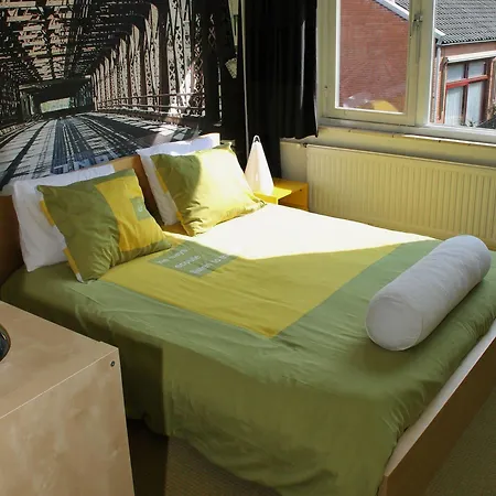 Hotel Lela 2*