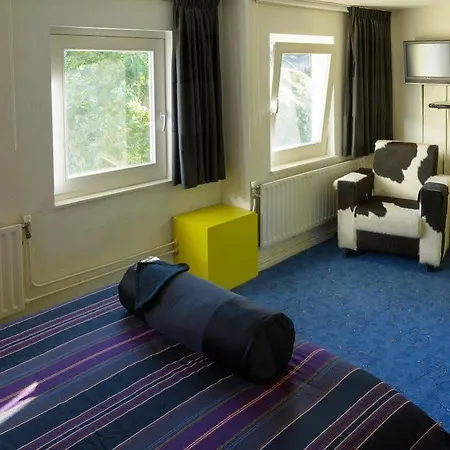 Lela Hotel