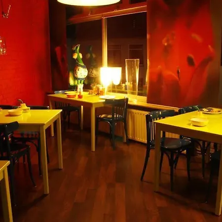 Lela Hotel