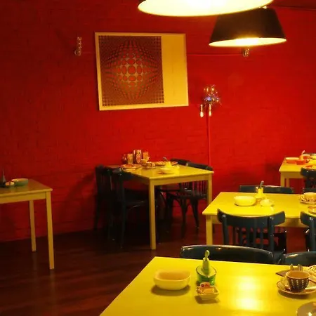 Lela Hotel