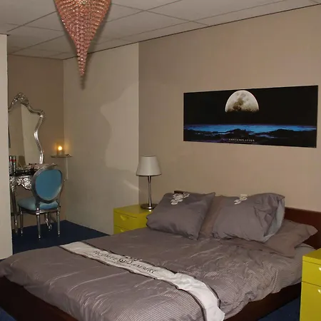 Lela 2* ファルケンブルフ