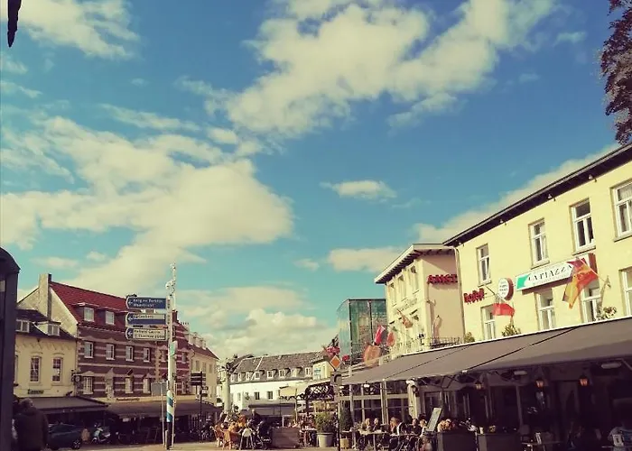 Lela Valkenburg aan de Geul